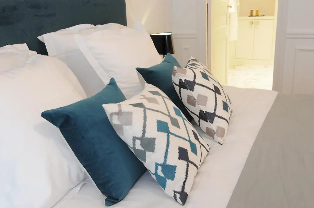 Relais12bis By Eiffel Tower פריז