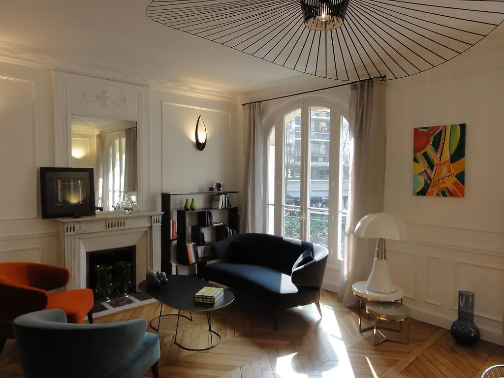 Bed & Breakfast Relais12bis By Eiffel Tower Paris