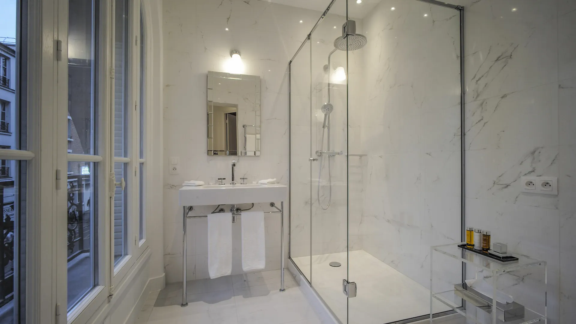 Relais12bis By Eiffel Tower Bed & Breakfast 3*